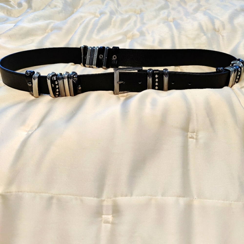 H&M black and chrome belt